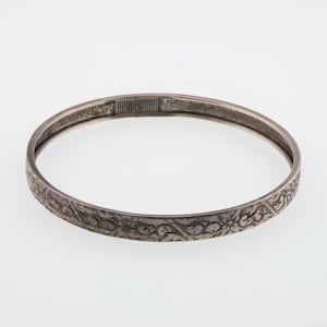 Modernist Estate Textured Beau Bangle Bracelet Sterling Silver