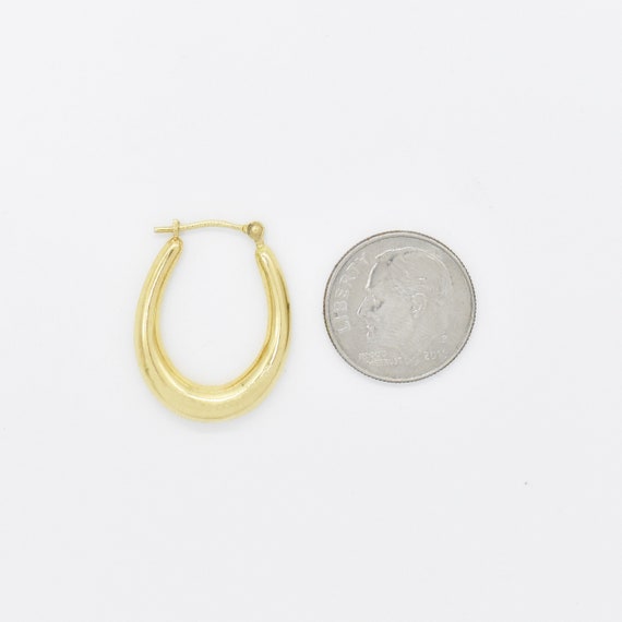 14k Yellow Gold Estate Oval Single Hoop Earring - image 3