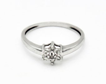 10k White Gold Estate Multi Diamond Ring Size 6.75