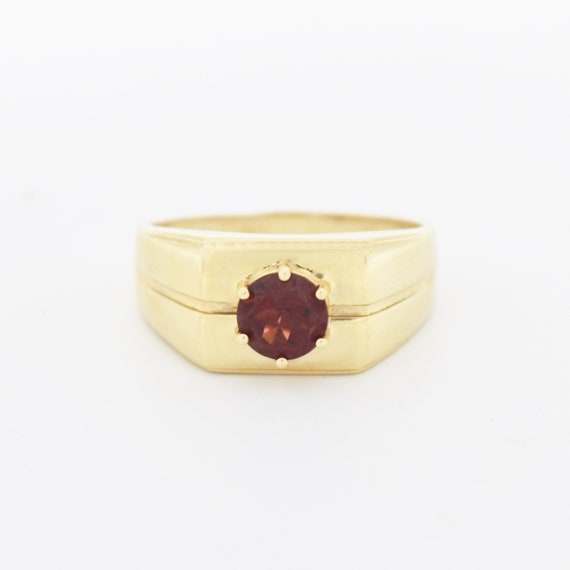 14k Yellow Gold Vintage Textured Garnet Solitaire… - image 2