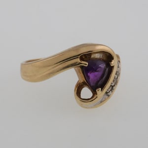 Bague en or jaune 10 carats avec améthystes et diamants taille 6