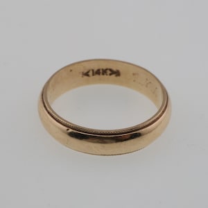 14k Yellow Gold Vintage Wedding Band/Ring Size 7
