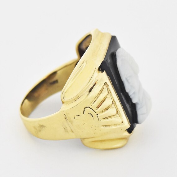 10k Yellow Gold Vintage Black & White Carved Came… - image 2