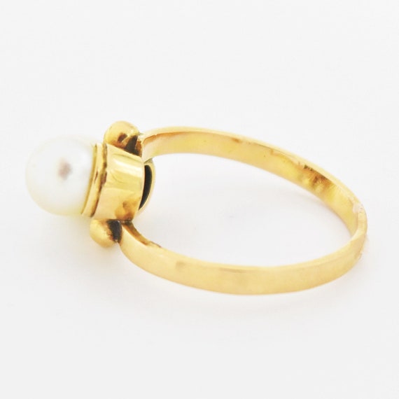 14k Yellow Gold Vintage Double Pearl Ring Size 7 - image 3