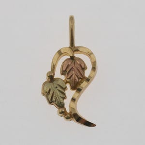 Double Leaf 10k Yellow & Rose Gold Estate Pendant 0.9g