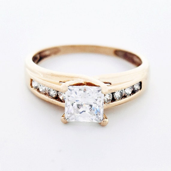 14k Yellow Gold Estate CZ Engagement Ring Size 8.… - image 2