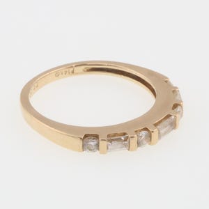 14k Yellow Gold Estate CZ Gemstone Band/Ring Size 5.75