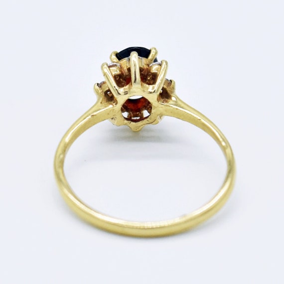 14k Yellow Gold Estate Oval Garnet & CZ Ring Size… - image 4