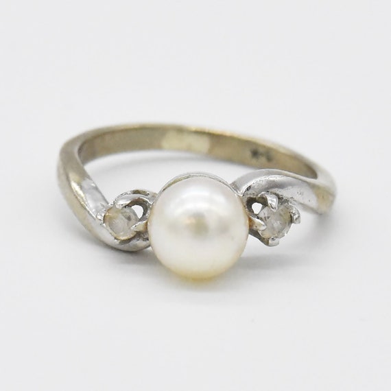 9k White Gold Estate Pearl & White Topaz Ring Size