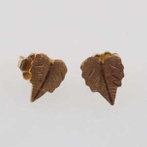 14k Yellow Gold Estate Leaf Design Stud Earrings