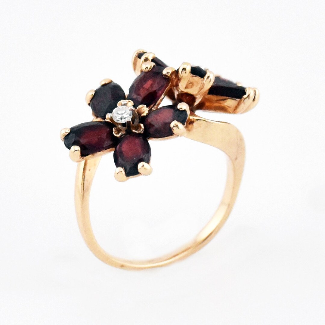 14k Yellow Gold Estate Garnet & Diamond Flower Style Ring Size - Etsy