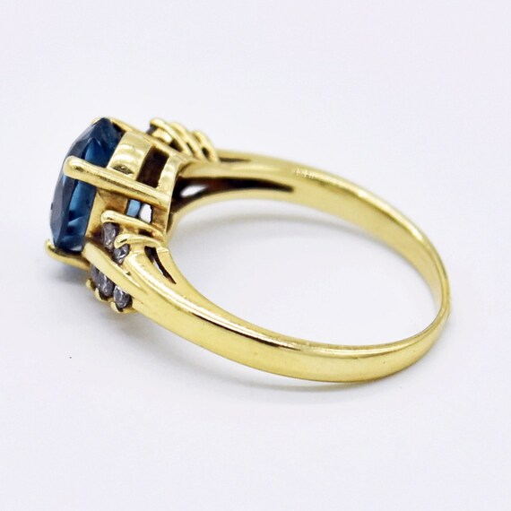14k Yellow Gold Estate Blue Topaz & Diamond Ring … - image 4