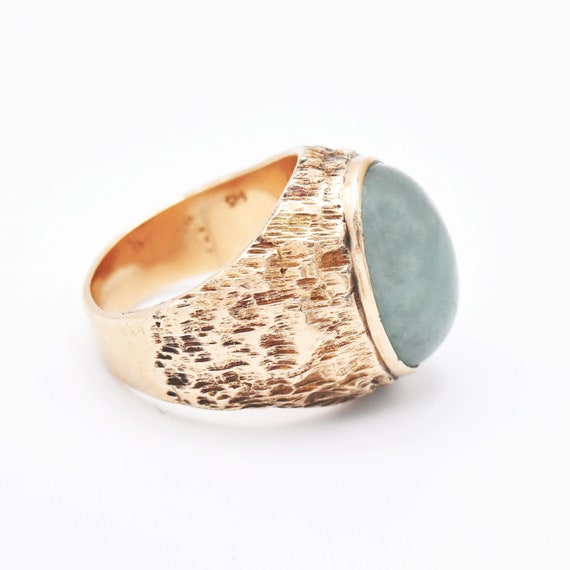 14k Yellow Gold Estate Textured Oval Jade Ring Si… - image 2