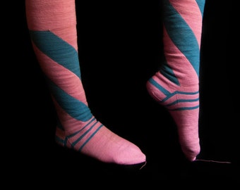 Antique and striking handmade knitted leggings. Bubblegum pink with turquoise blue stripes. 1910s.