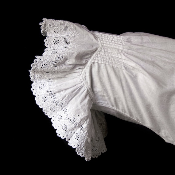 Antique cotton polo shirts for women. Floral embro