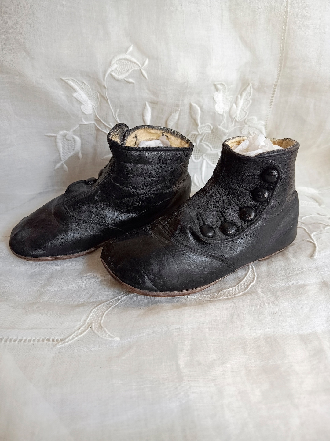 Chaussures Poupée Porcelaine Anciennes - Bottines Cuir Et Fourrure - Début XXème - 14 Cm