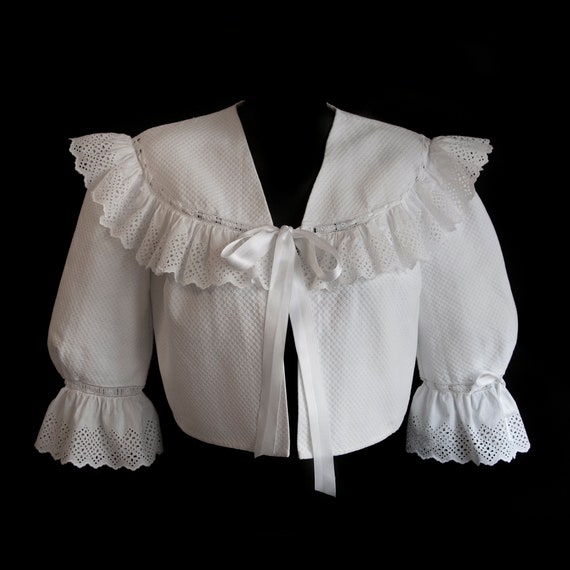 Charming and ancient cotton piqué morning. 30s