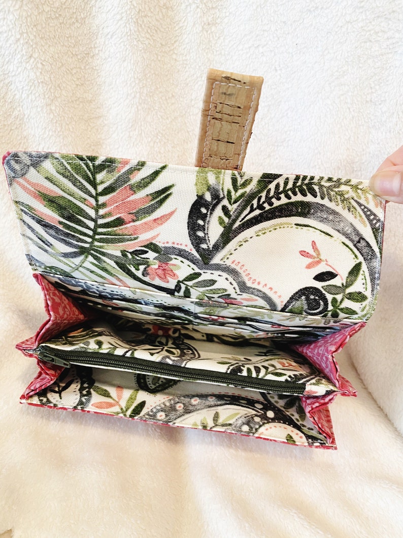 Accordion Worsley Wallet in pink floral and green lining