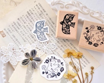 Flower Birds Rubber Stamps, Bird and Flower Wreath Wooden Stamp, Simple Nature Inspired Stamp for Journal and Scrapbook