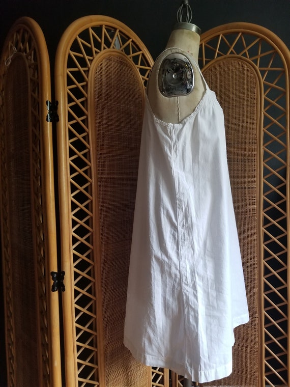 Vintage French white cotton night dress with embr… - image 5