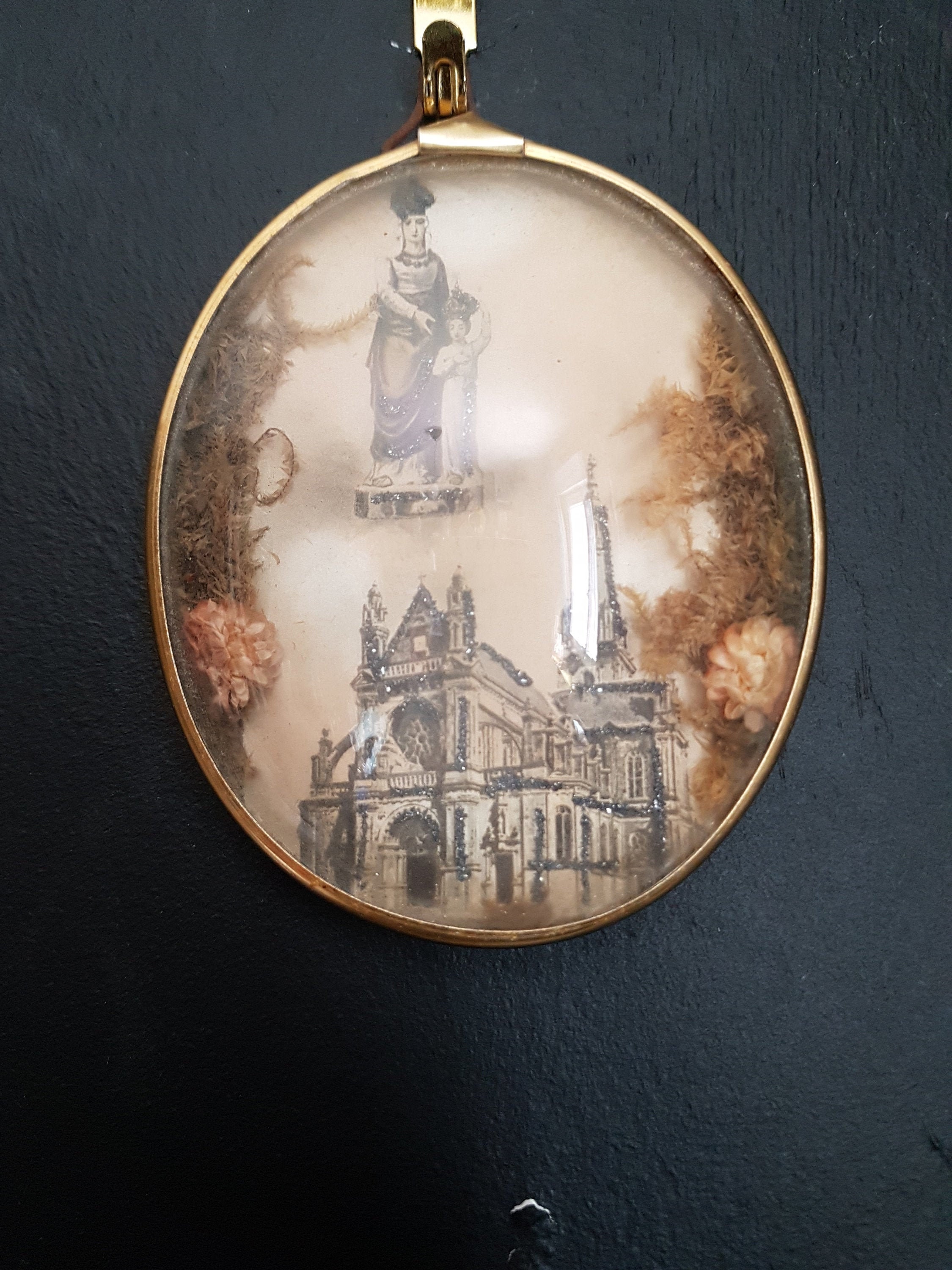 Antique Français Sainte Anne d'auray et Marie Enfant. Cadre Reliquaire Chrétien Catholique en Verre 