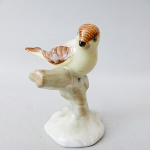 Vintage  Porcelain Bird Figurine: Hand-Painted  Finch