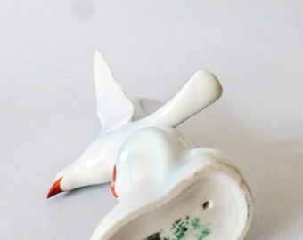 ヴィンテージ Hollohaza 磁器製カモメの置物：手描きのハンガリーの鳥