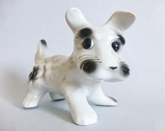 Dotted puppy,Vintage  porcelain dog figurine,puppy figurine