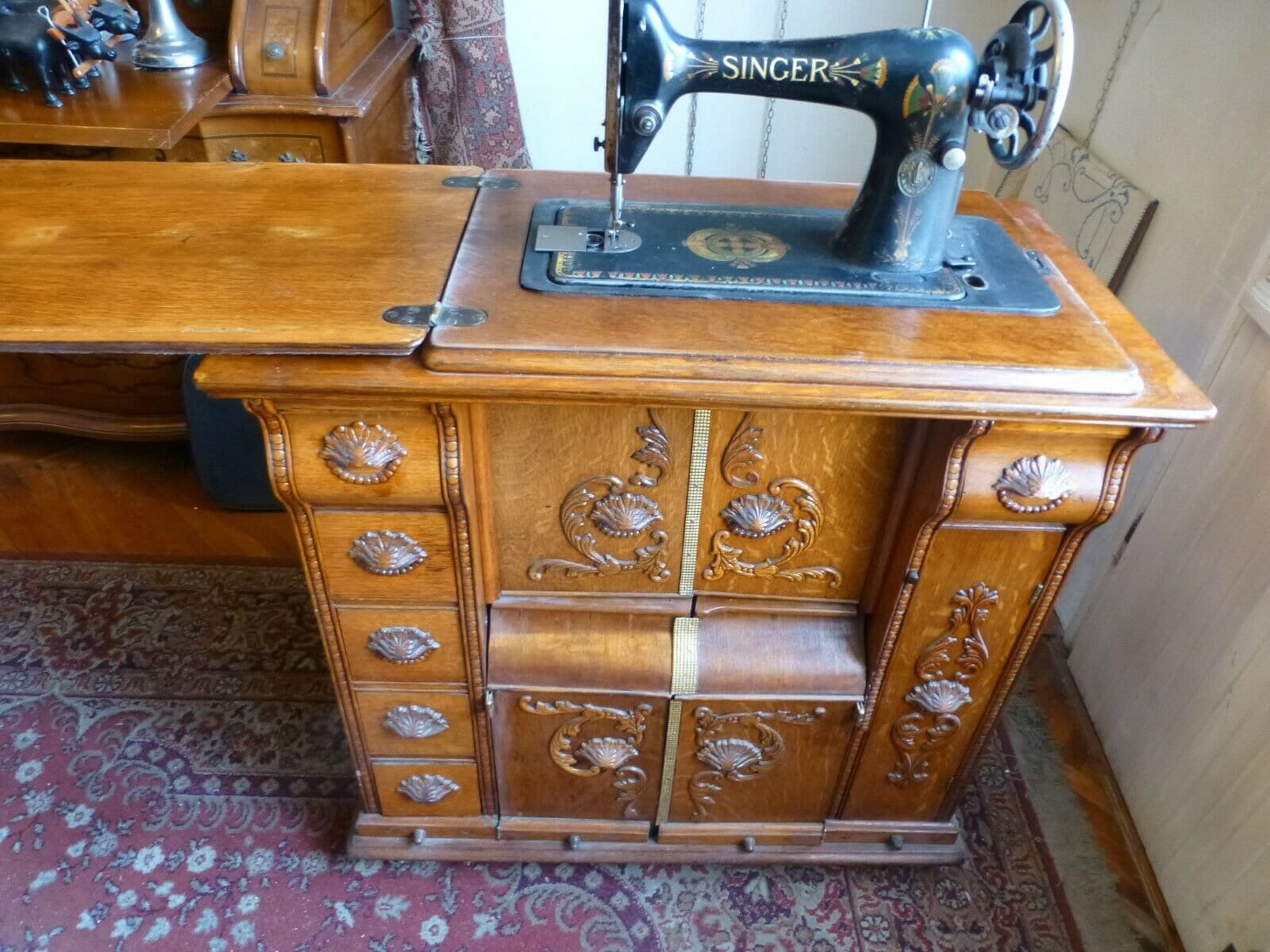 Foto: Viejo Mueble Maquina de Coser de Carpinteria Carpitec