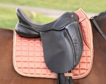 Peach pink saddle pad,  saddle pad peach, dressage saddle pad horse, glossy peach pink pad (NOTE with out the fly bonnet!)