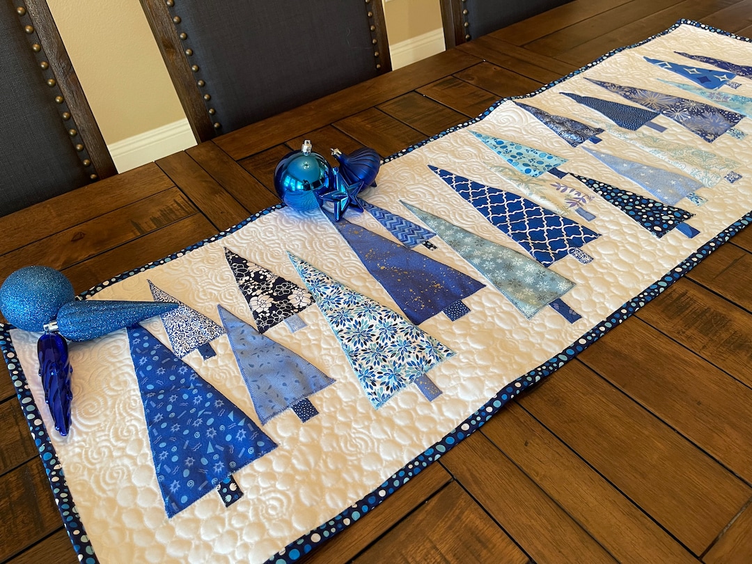 Christmas Tree Light Quilted Table Runner NCU0HNH740