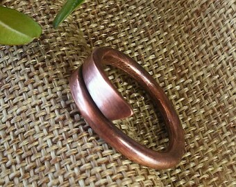 Rustic Copper Bypass Ring: Chunky Patina Unisex Jewelry, Size 9