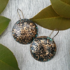 Round Brass Earrings / Solid Brass / 1 1/4&quot; / Hammered / Textured / Rustic / Domed / Patina / Minimalist / Circle / Disc / Brass Jewelry