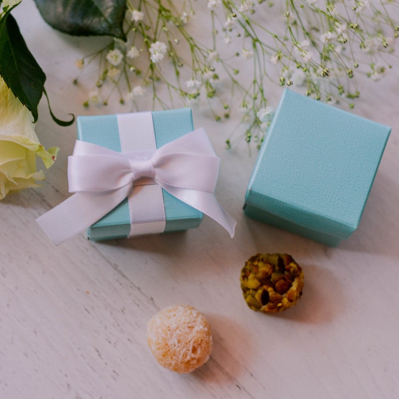 Bridal Shower Favor Box Breakfast at Blue Party Gift Box with PRE-CUT ribbon Robin Egg Blue Favor Boxes