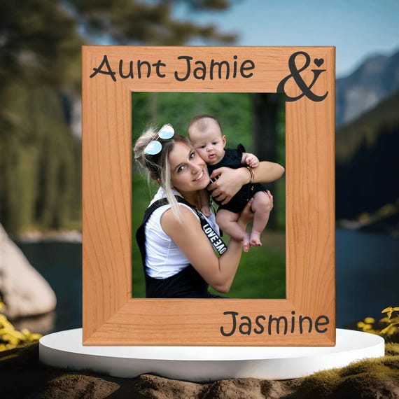 Engraved Alder Wood Picture Frame | Aunt & Child Keepsake
