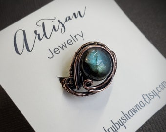 White Moonstone Ring Handmade wire woven ring Antiqued copper wire Beatiful shimmer Ornate wire woven ring Smooth oval gemstone Size 7