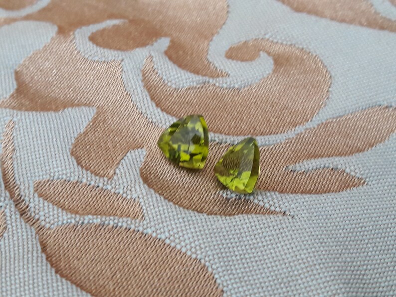 7mm 3.41ctw Arizona faceted peridot pair for earrings and jewelry making