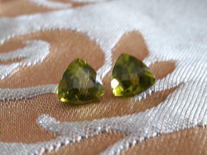 7mm 3.41ctw Arizona faceted peridot pair for earrings and jewelry making