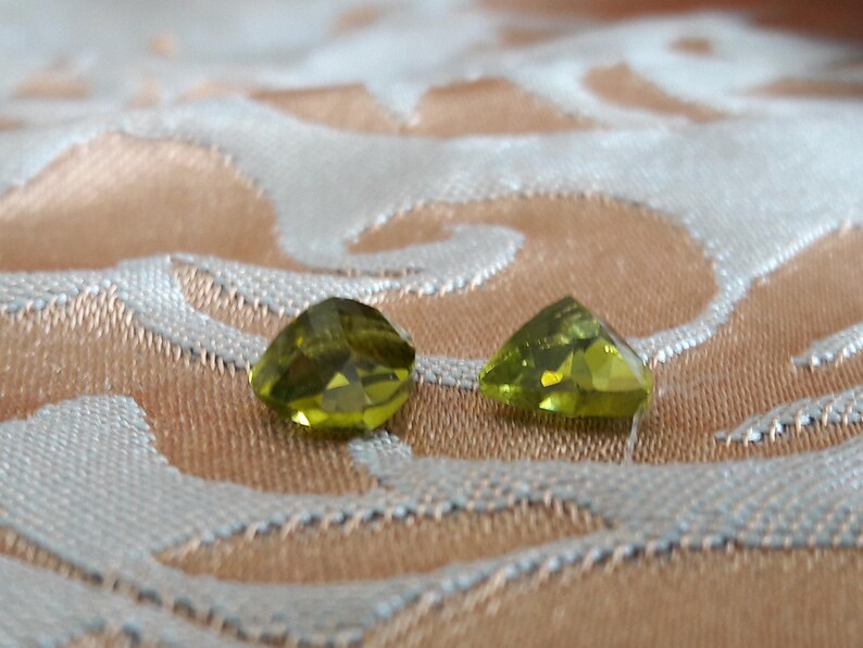 7mm 3.41ctw Arizona faceted peridot pair for earrings and jewelry making