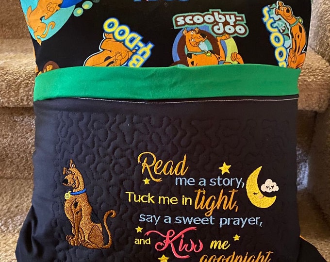 Scooby Doo Reading Pillow