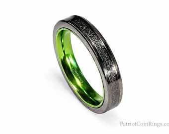 4mm Irish Green Carbon Fiber and Black Celtic Inlay over Black Tungsten Carbide and Green Inner Band (Wedding Ring, Engagement, Anniversary)