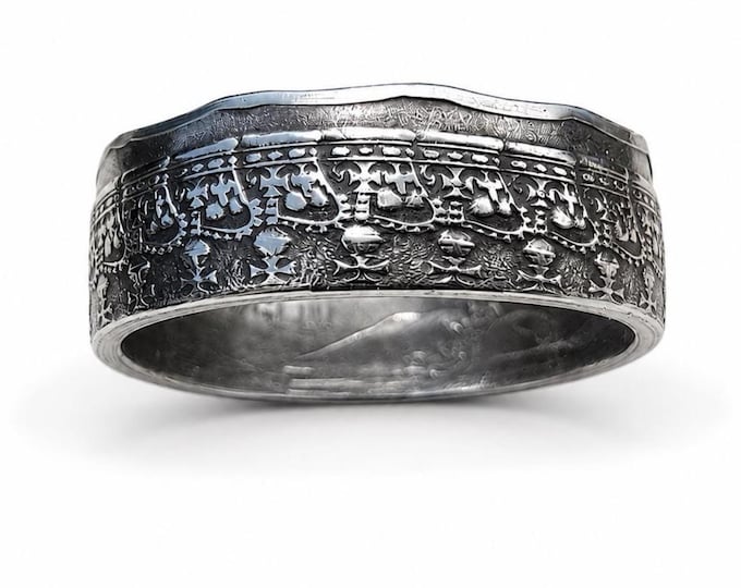 Silver Jubilee Coin Ring - 1977 Australian 50 Cent, Scalloped Design