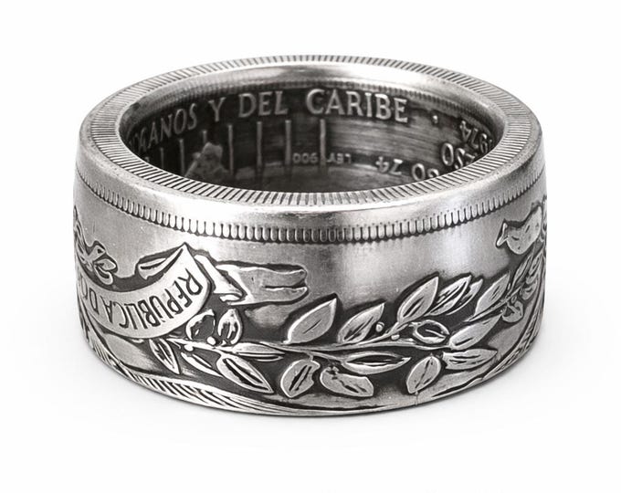 Rare 1974 Silver Dominican Republic Un Peso "DIOS PATRIA LIBERTAD" Heritage Coin Ring (12th Central American Caribbean Games) Wide Band Ring