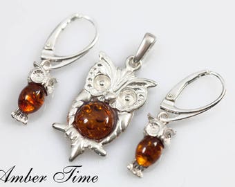 SET0006 Owls. Natural Baltic Amber Owl Pendant and  Earrings & Sterling Silver 925. FREE COURIER SHIPMENT