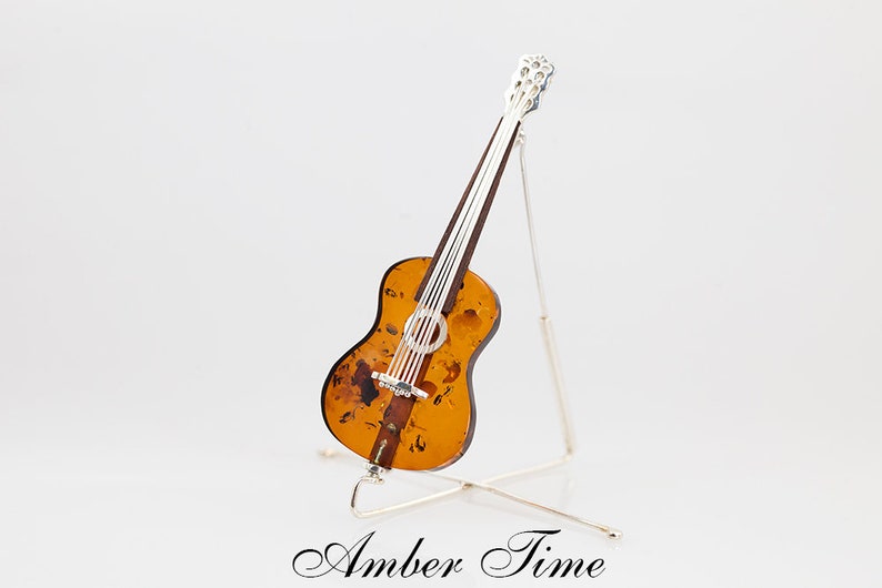 MB0205 Amber Classical Guitar Brooch /& Sterling Silver Ag925 Music Jewellery Gift for Musicians