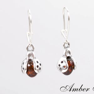 KB0068 Lieveheersbeestje Amber Sterling Zilver Dangle / Stud Dangle Oorbellen