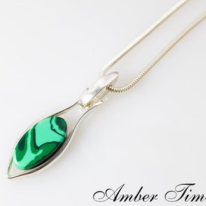 ZK0010 Fish. Turquoise / Red Coral / Malachite Green Fish-shaped Pendant & Sterling Silver 925. Classic Silver Earrings