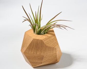 White Oak Geometric Air Plant Holder