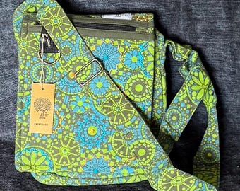 MESSENGER, CROSSBODY BAG, Small Size Shoulder Bag, Adjustable handle. Fairtrade Accessories.