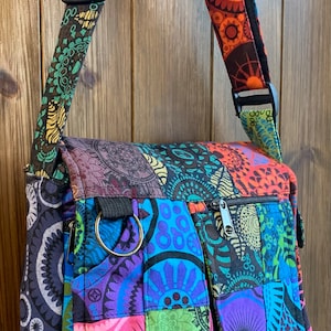 Umhängetasche, Schultertasche, Patchwork-Design, verstellbarer Griff